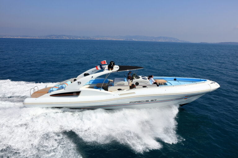 side view of the yacht cruising in the caraibean by St Barth